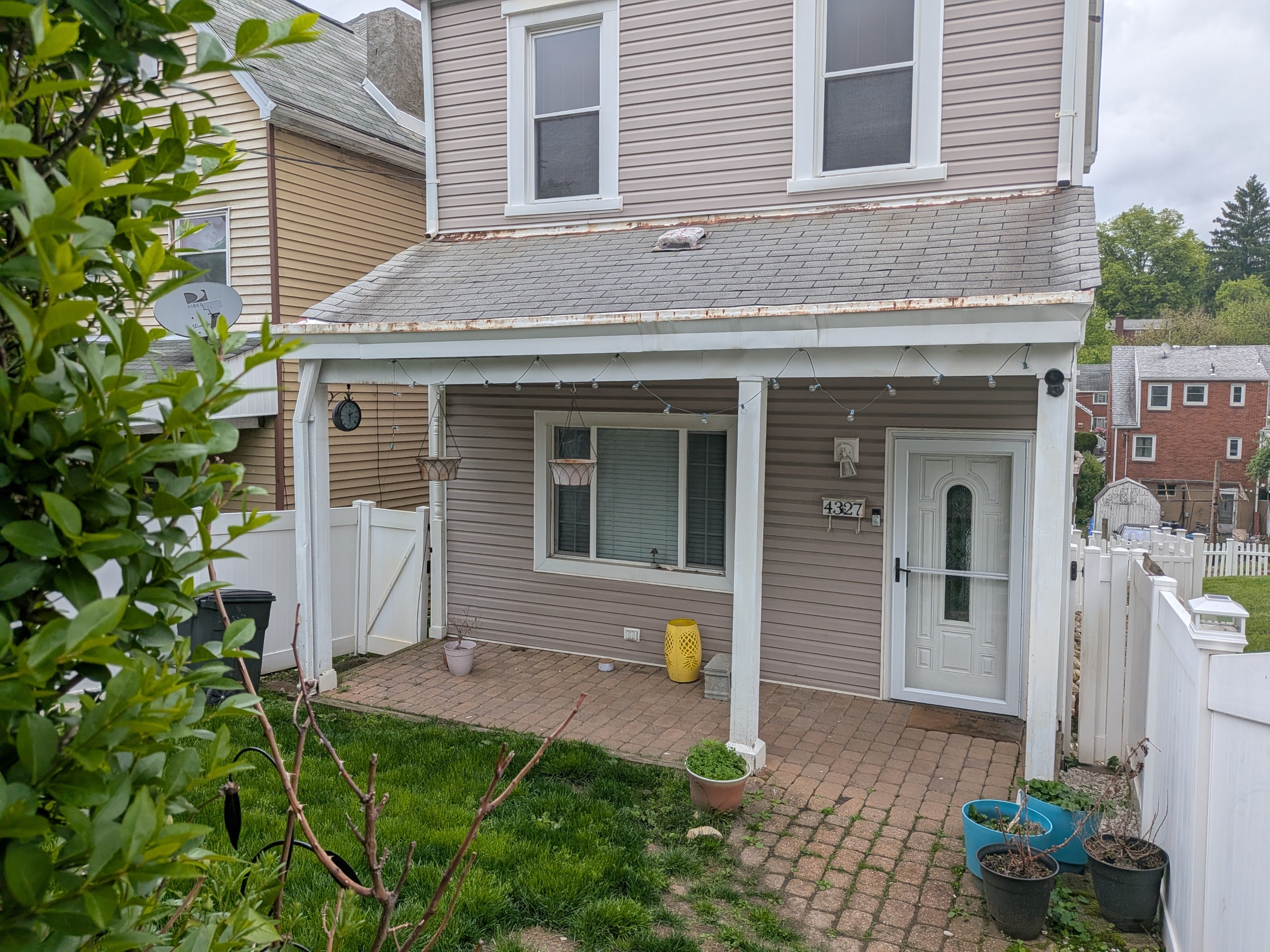 4327 STANLEY STREET
